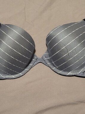 Victoria's Secret Very Sexy Push-up Bra